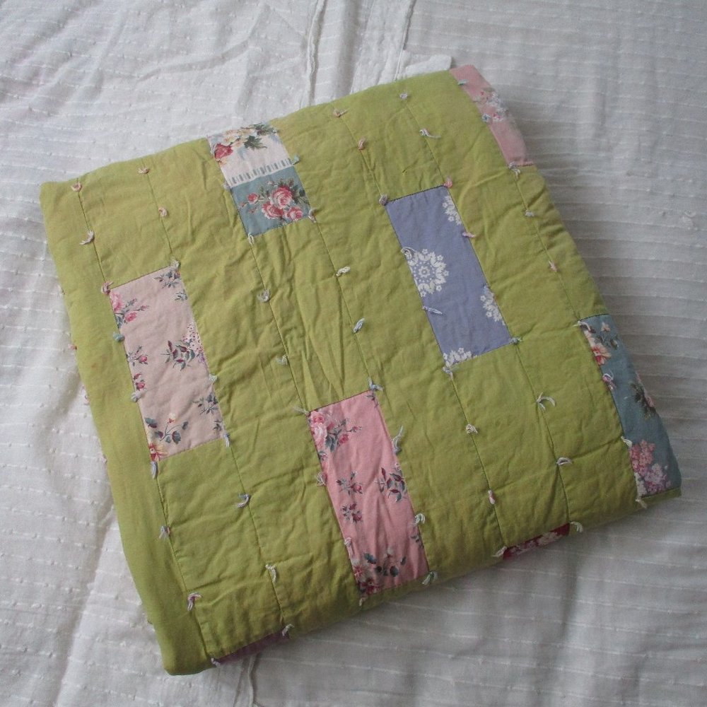 Vintage 1920-30s patchwork quilt